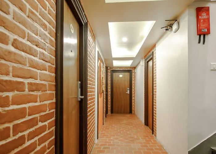 Hotel Shreesu 3*