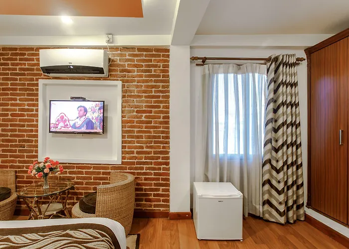 Hotel Shreesu 3*