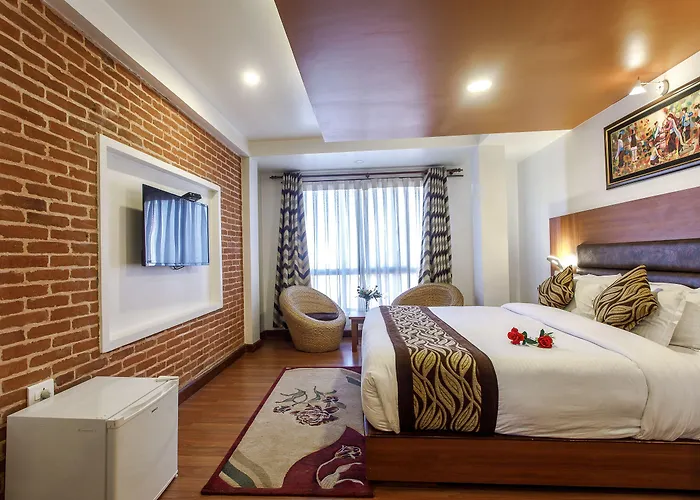 Shreesu Hotel 3*
