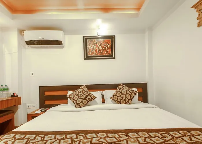 Shreesu Hotel 3*