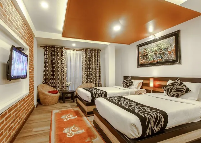 Shreesu Hotel 3*
