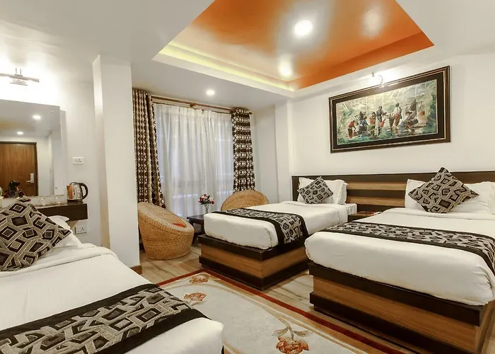 Shreesu Hotel 3*