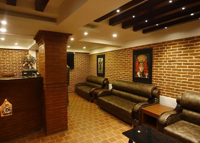 Shreesu Hotel 3*